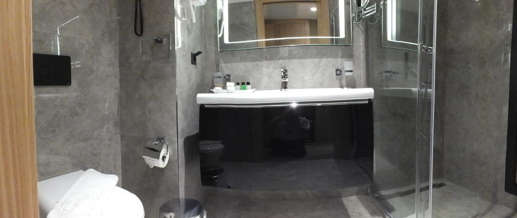 Candan Citybeach Hotel Мармарис Екстериор снимка